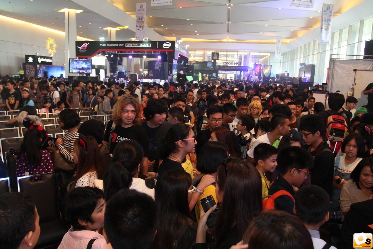 รวมพลเหล่า Caster ครั้งยิ่งใหญ่ แน่นขนัดกลางงาน TGSBIG 2014 – CasterThai