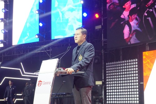 Garena World