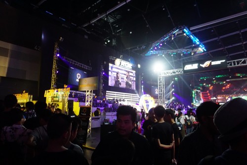Garena World