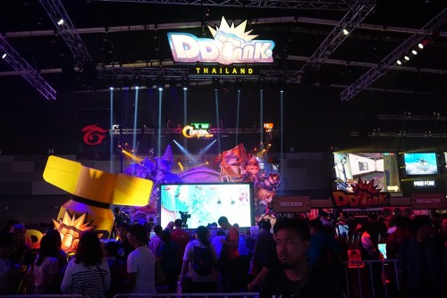 Garena World