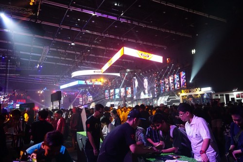 Garena World