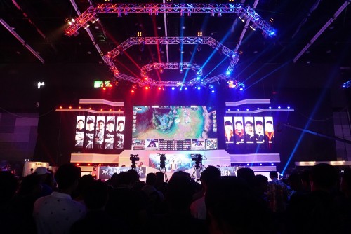 Garena World