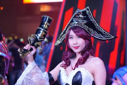 Garena World