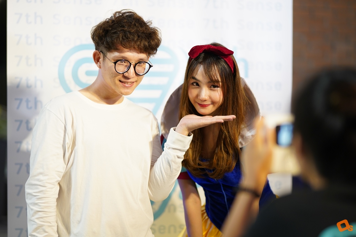 7th Sense x CM Cafe