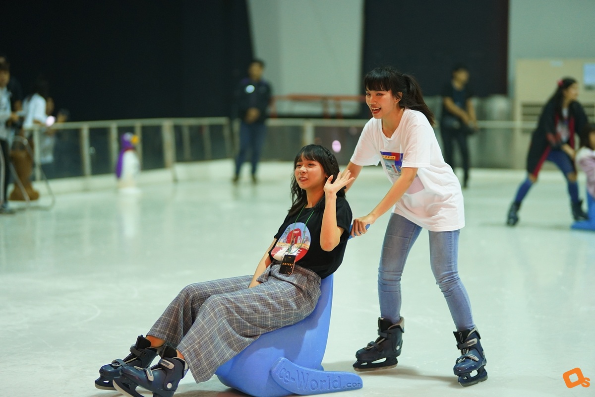 Idol on Ice