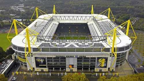 10 อันดับสุดยอดสนามฟุตบอลที่ยิ่งใหญ่ที่สุดในทวีปยุโรป 