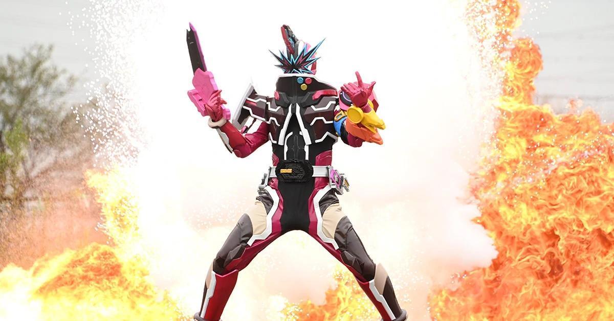 Kamen Rider Saber เปิดตัว Kamen Rider Slash และประกาศฉายตอนพิเศษของเหล่านักดาบ!