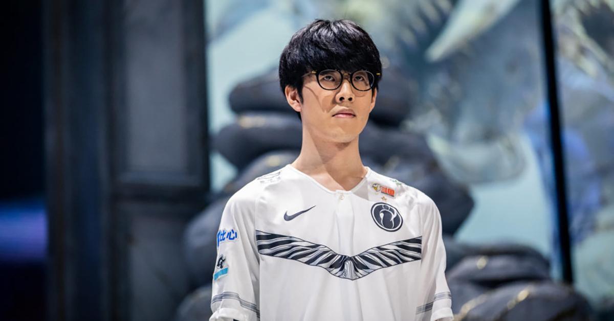 TheShy จากเกม LOL ออกมาเปิดเผยว่ากำลังจะหมดสัญญากับ Invictus Gaming เร็วๆ นี้  