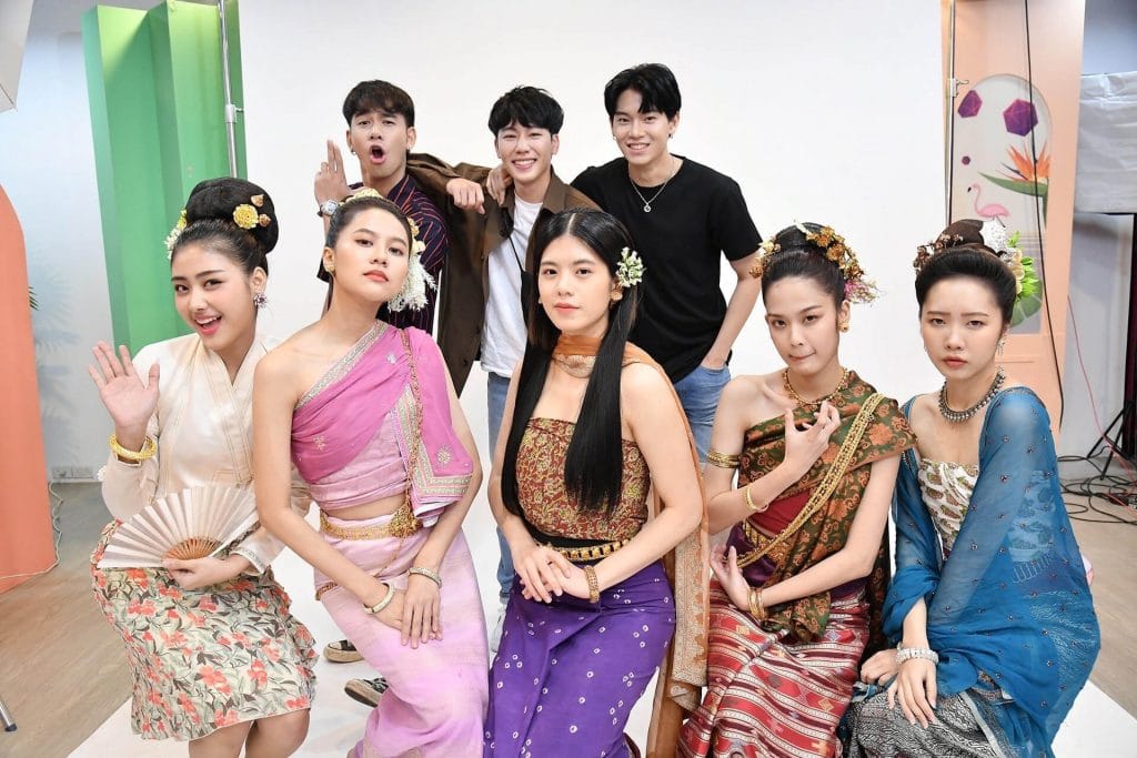 “ผ้าผีบอก”
