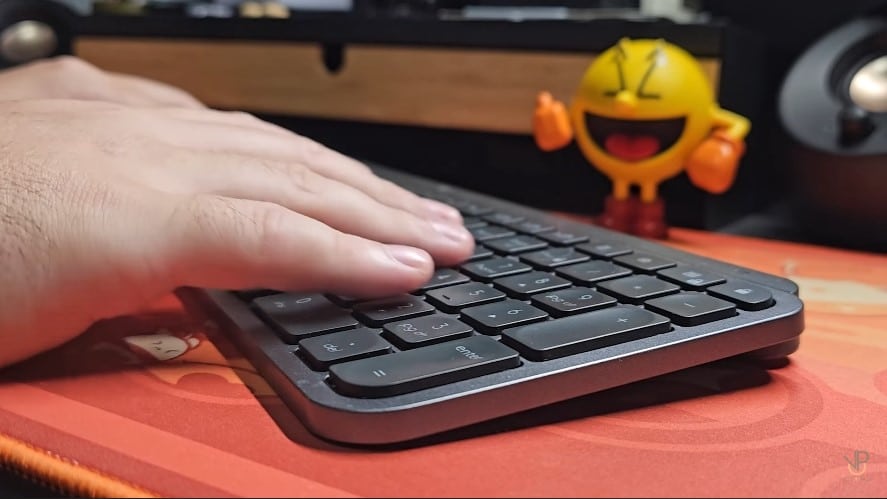 คีย์บอร์ด Logitech